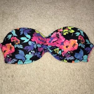 Xhilaraton women's bathing suit top